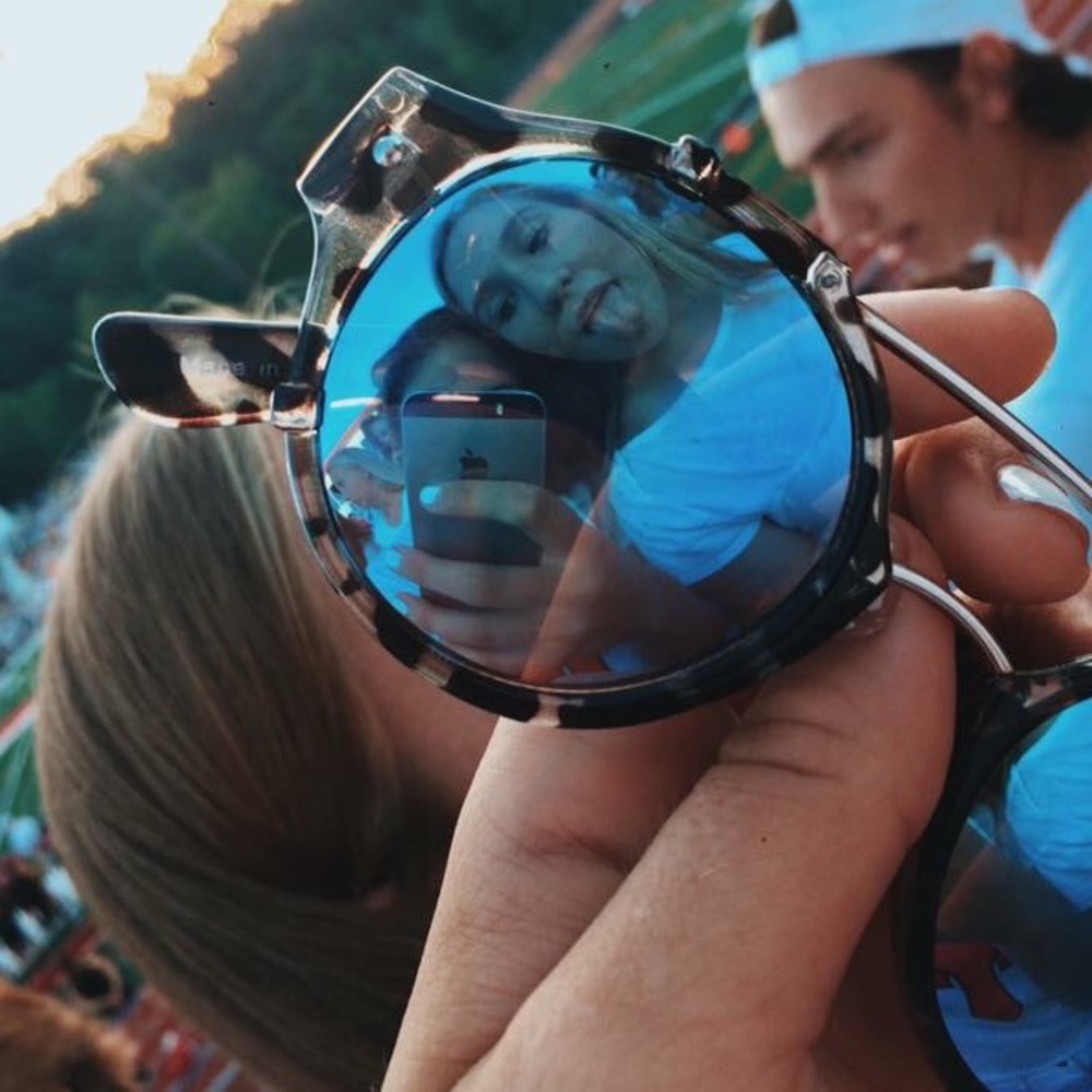 🛑🛑sold🛑🛑QUAY AUSTRALIA SUNGLASSES